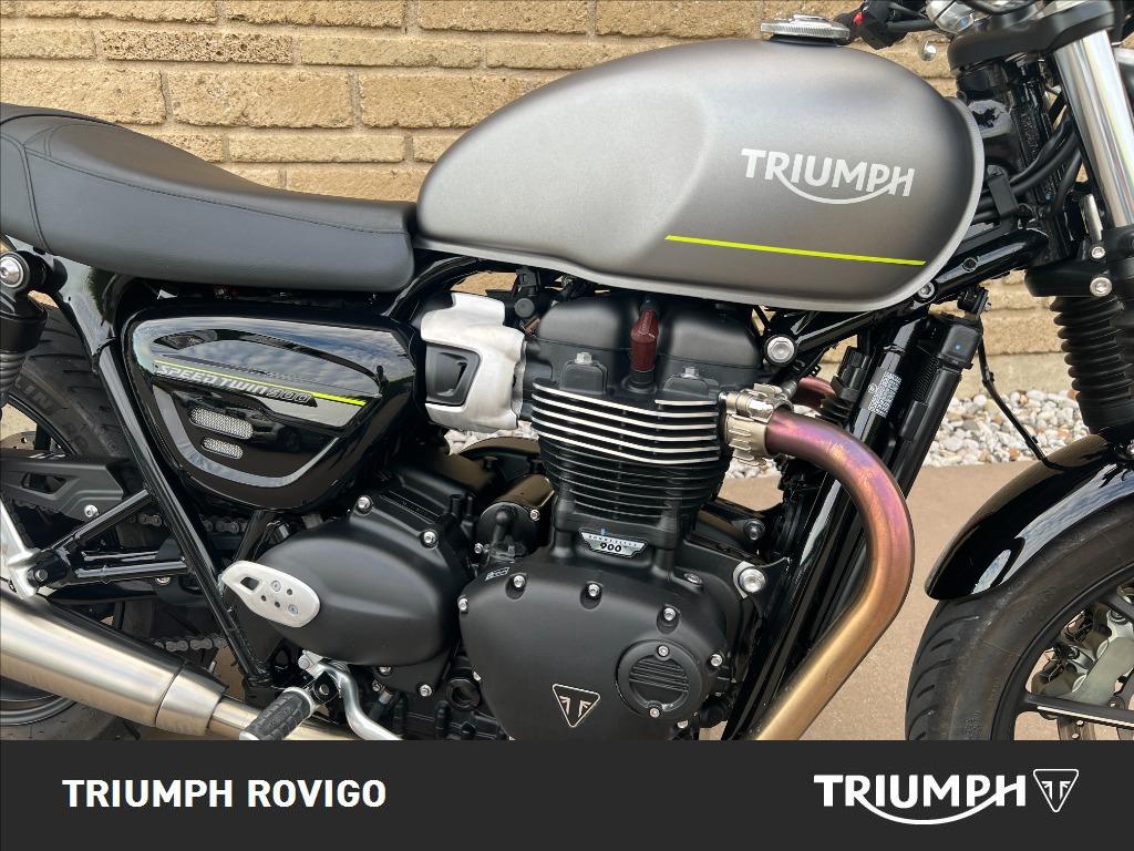 TRIUMPH Street Twin 900 