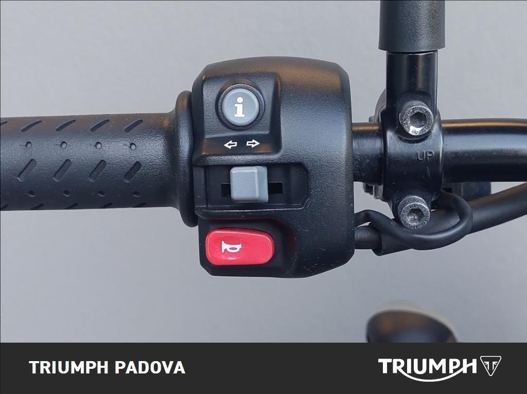 TRIUMPH Street Twin 900 