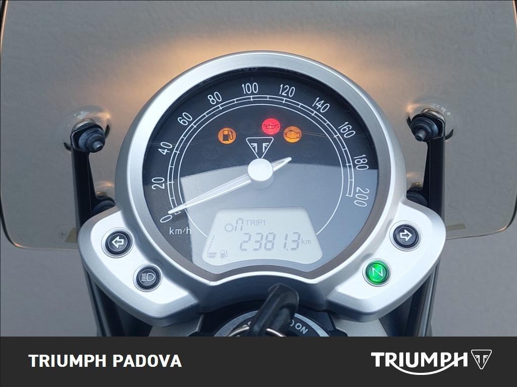 TRIUMPH Street Twin 900 