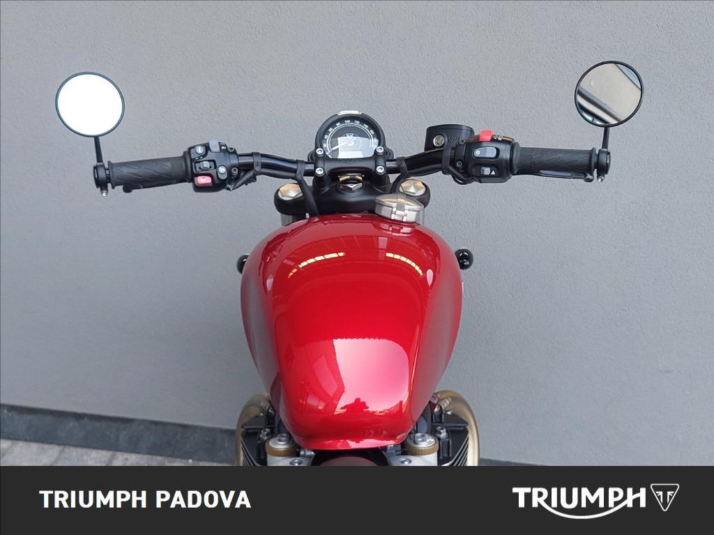 TRIUMPH Bonneville 1200 Bobber E5