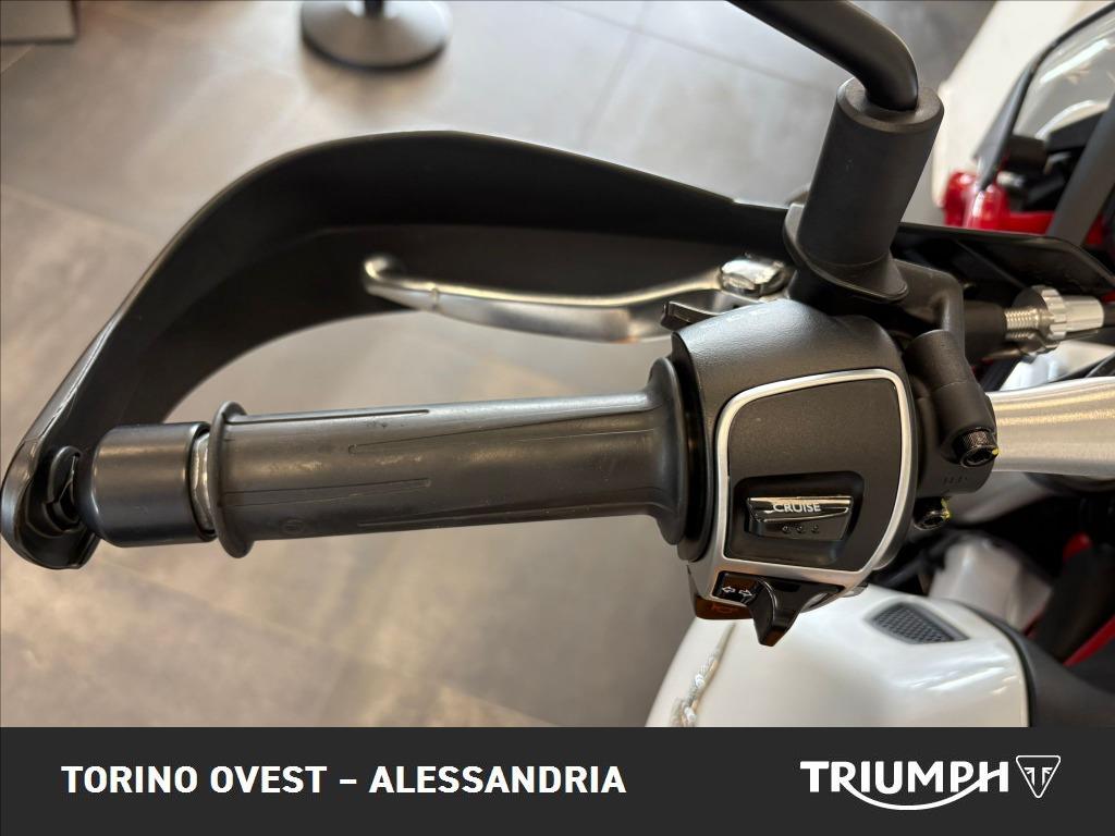 MOTO GUZZI V85 TT Abs