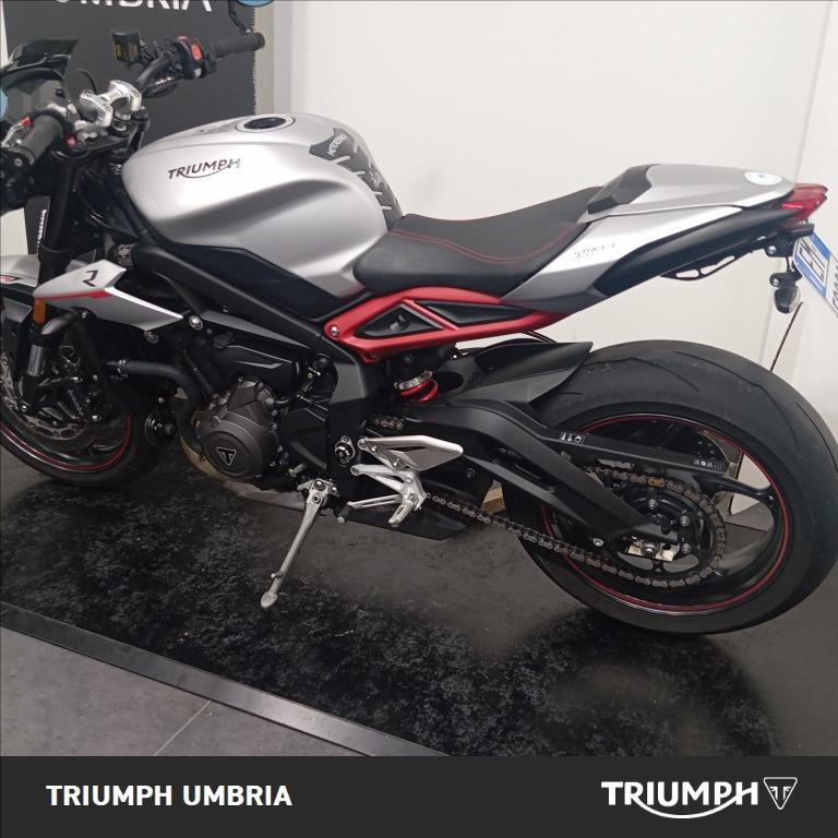 TRIUMPH Street Triple 765 R Low seat