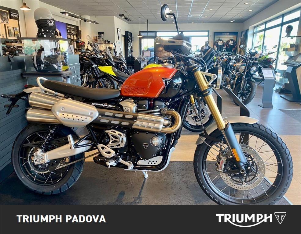 TRIUMPH Scrambler 1200 XE Baja Orange/Phantom Black Abs