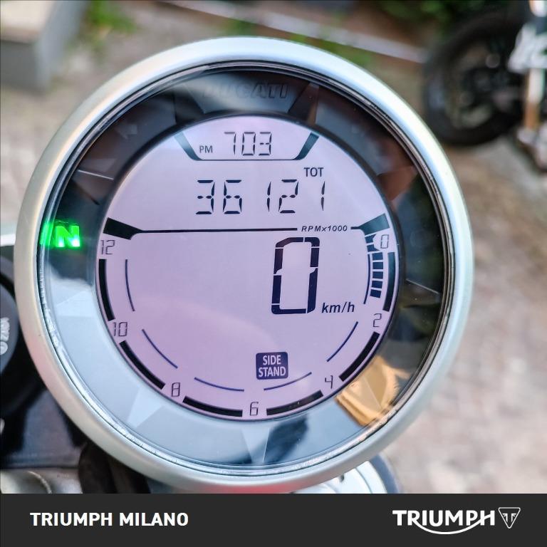 DUCATI Scrambler 800 Icon Red