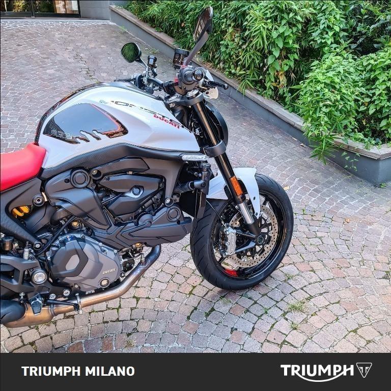 DUCATI Monster 937 plus Iceberg white #2