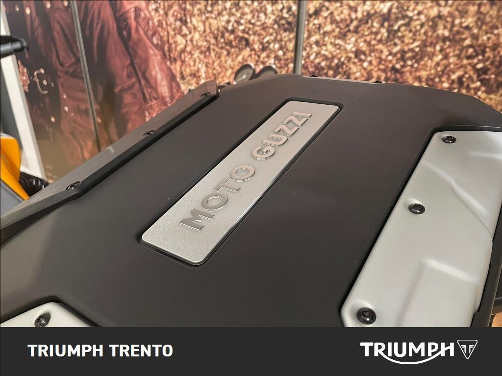 MOTO GUZZI V85 TT Evocative Graphics Abs #5