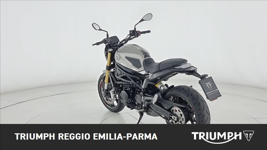 BENELLI Leoncino 800 