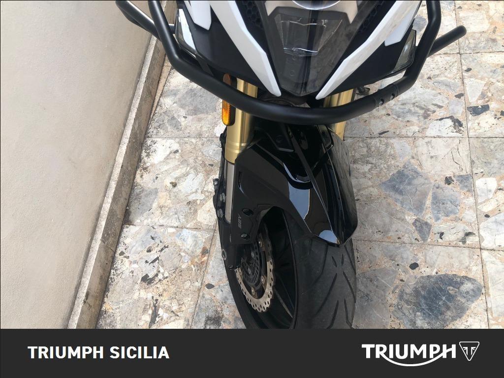 CFMOTO 650 MT Abs