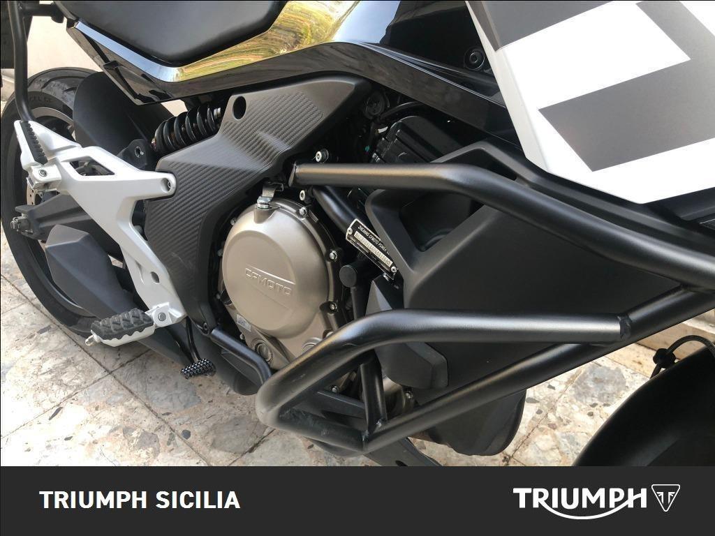 CFMOTO 650 MT Abs