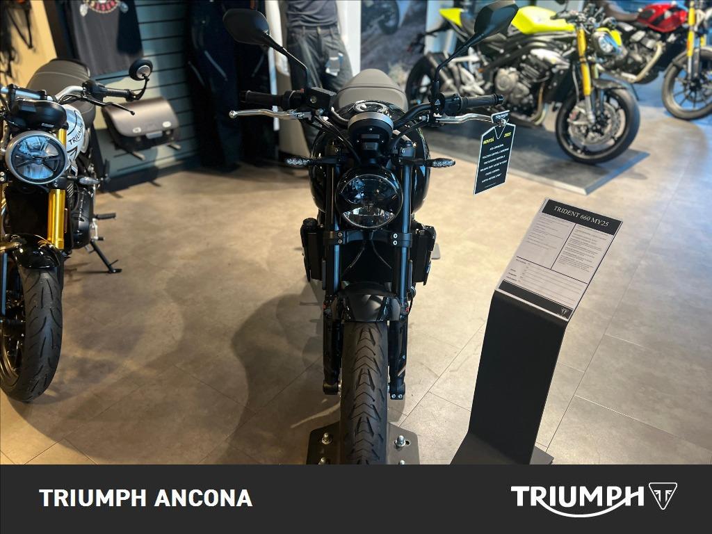 TRIUMPH Trident 660 Abs #1