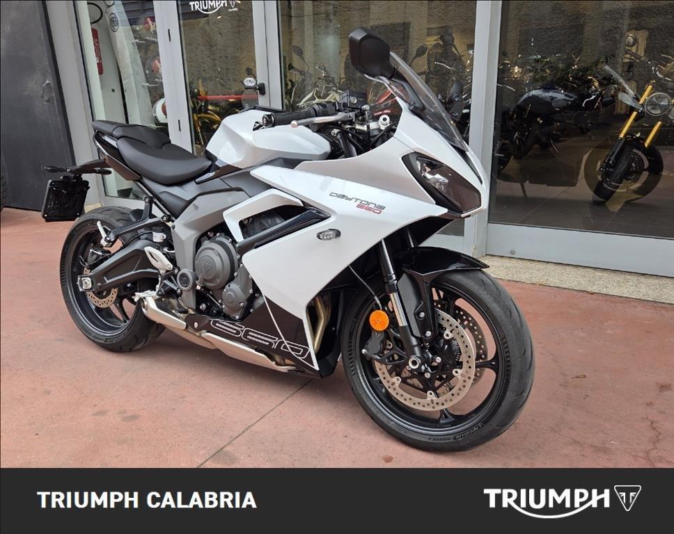 TRIUMPH Daytona 660 Abs