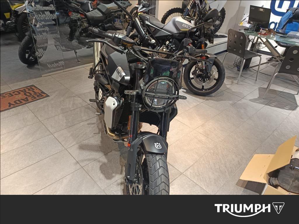 HUSQVARNA Svartpilen 801  #2