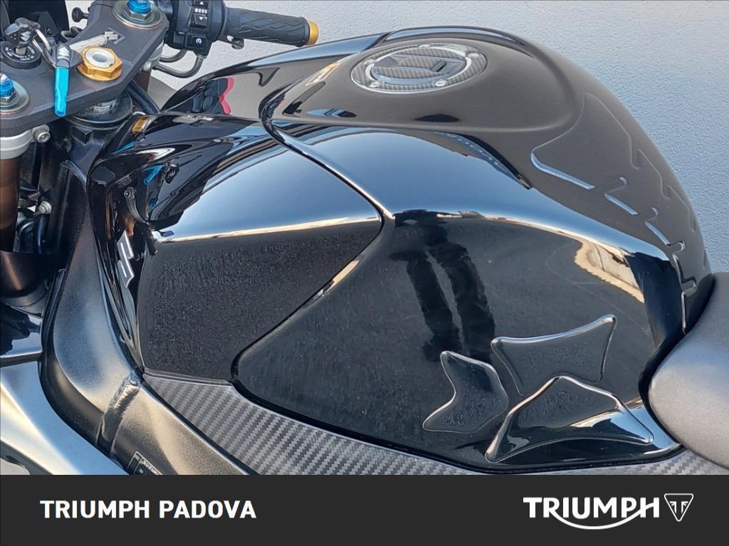 SUZUKI GSX-R 1000 B Yoshimura #8