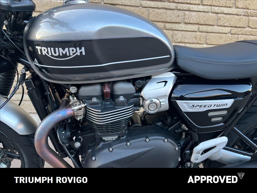 TRIUMPH Speed Twin 1200 Abs #6