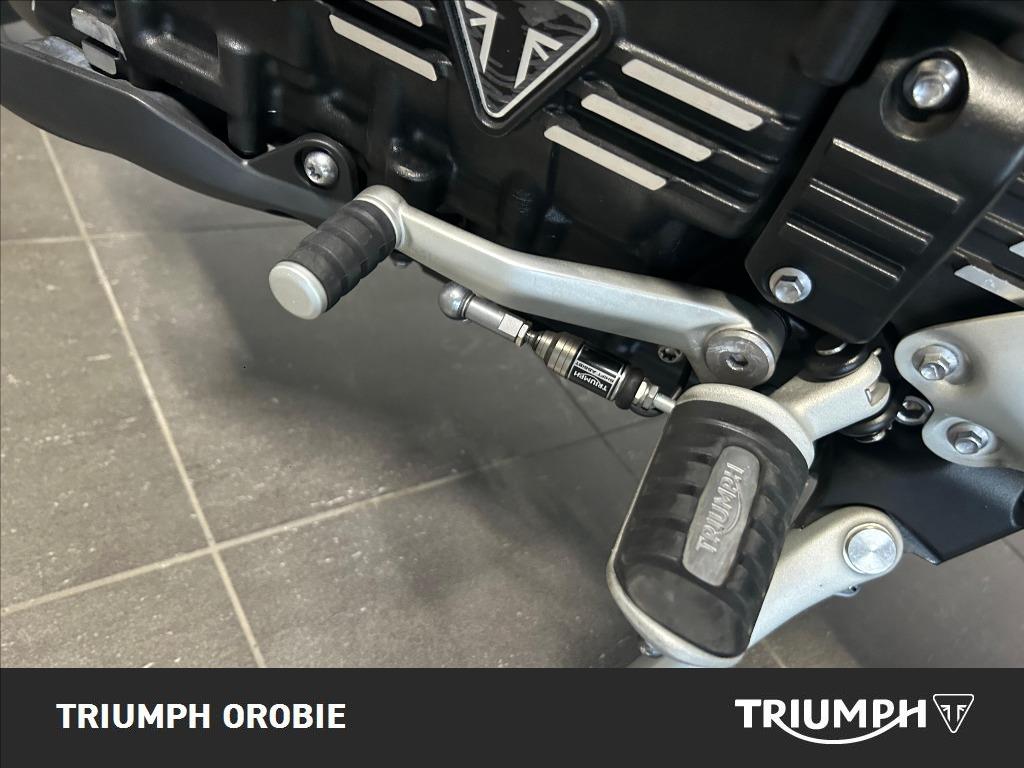 TRIUMPH Rocket III 2500 R #5