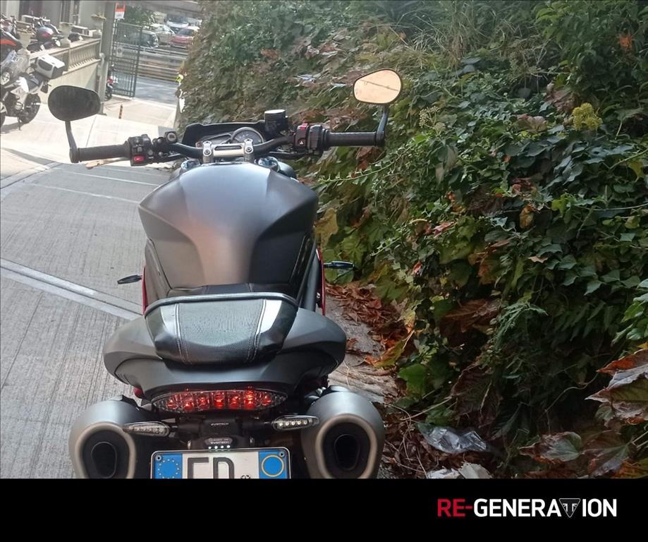 TRIUMPH Speed Triple R 1050 Abs