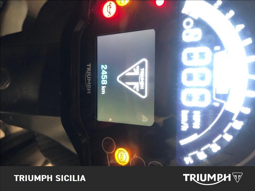 TRIUMPH Daytona 660 Abs #9