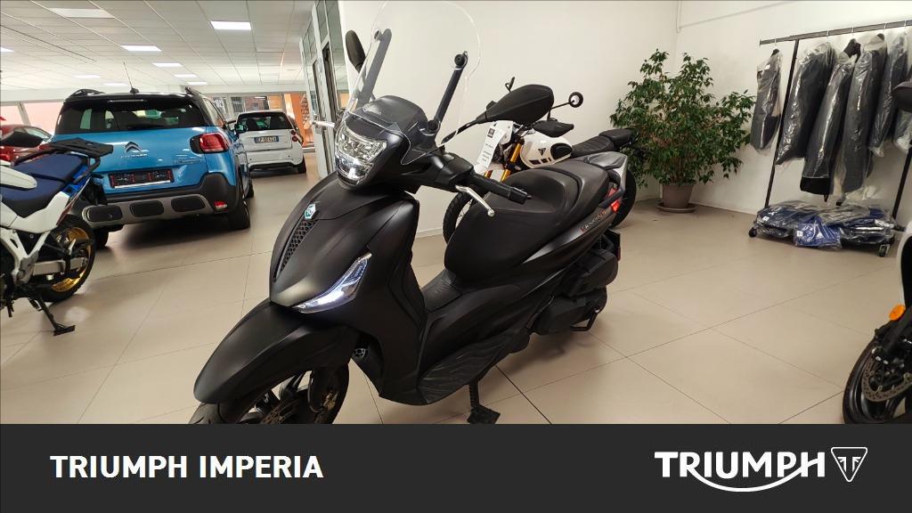 PIAGGIO Beverly 400 hpe abs-asr Black Edition