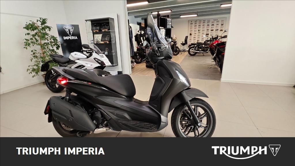 PIAGGIO Beverly 400 hpe abs-asr Black Edition