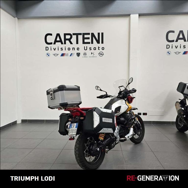 MOTO GUZZI V85 TT Evocative Graphics Abs
