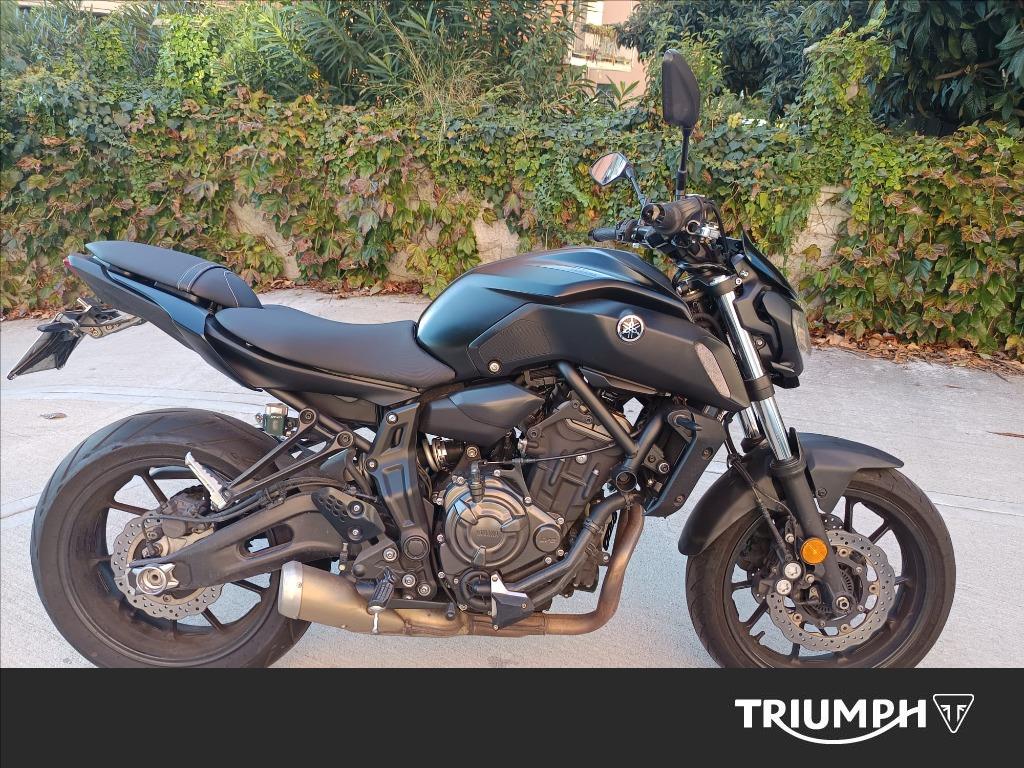 YAMAHA MT-07 690 Abs