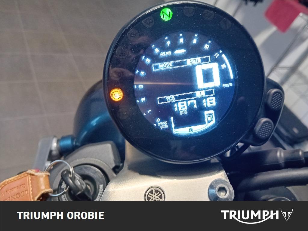 YAMAHA XSR 900 Abs #4