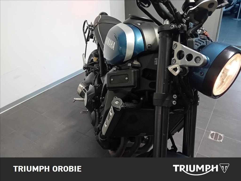 YAMAHA XSR 900 Abs #6