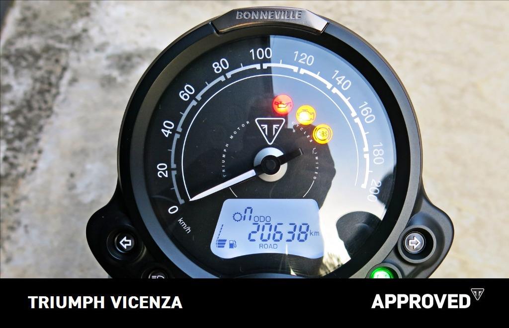 TRIUMPH Street Twin 900  #9