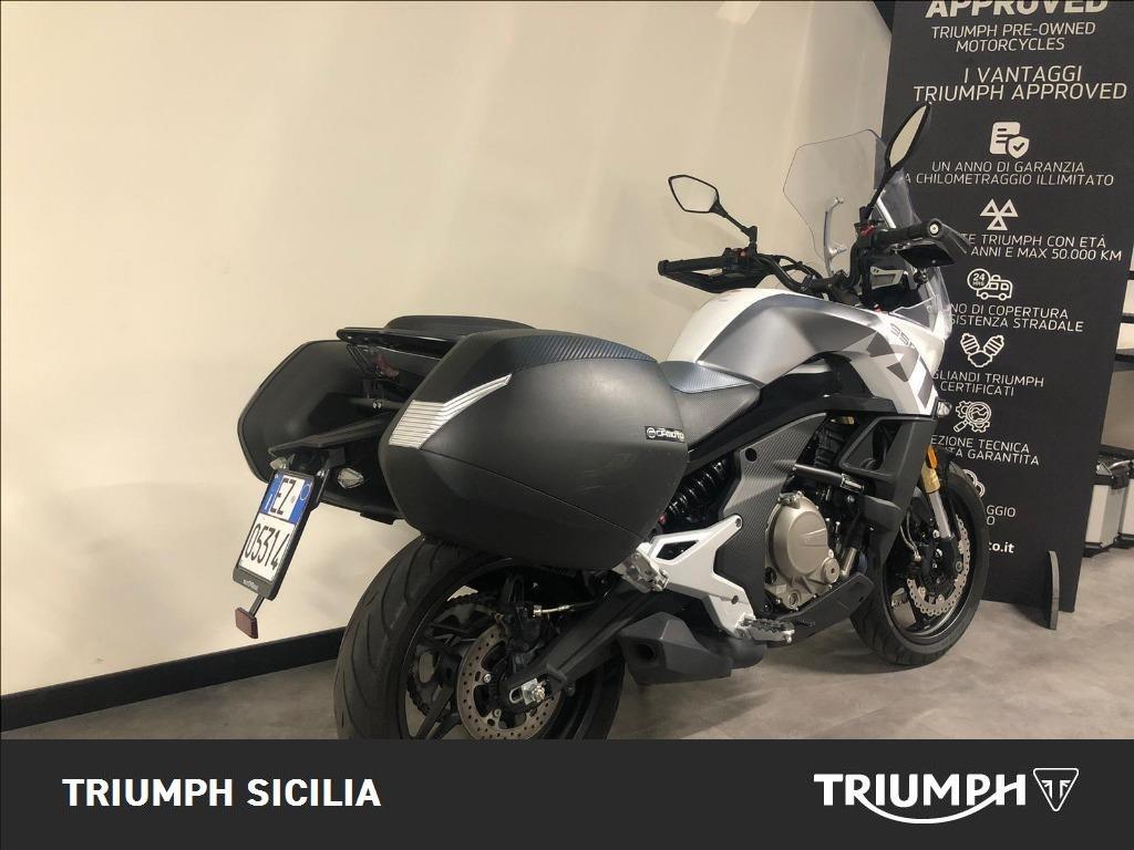 CFMOTO 650 MT Abs