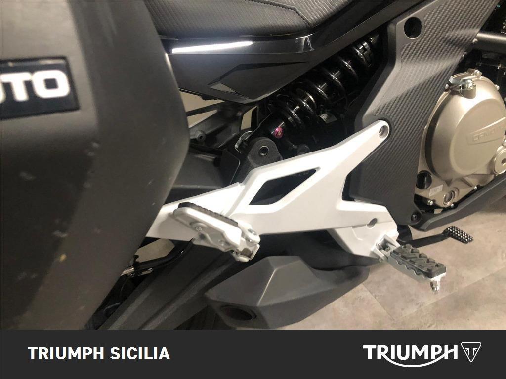 CFMOTO 650 MT Abs