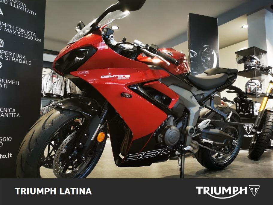 TRIUMPH Daytona 660 Abs