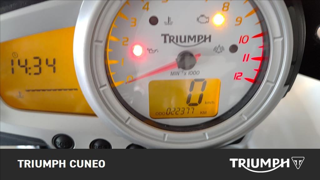 TRIUMPH Speed Triple 1050 