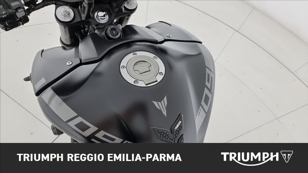 YAMAHA MT-09 850 Abs