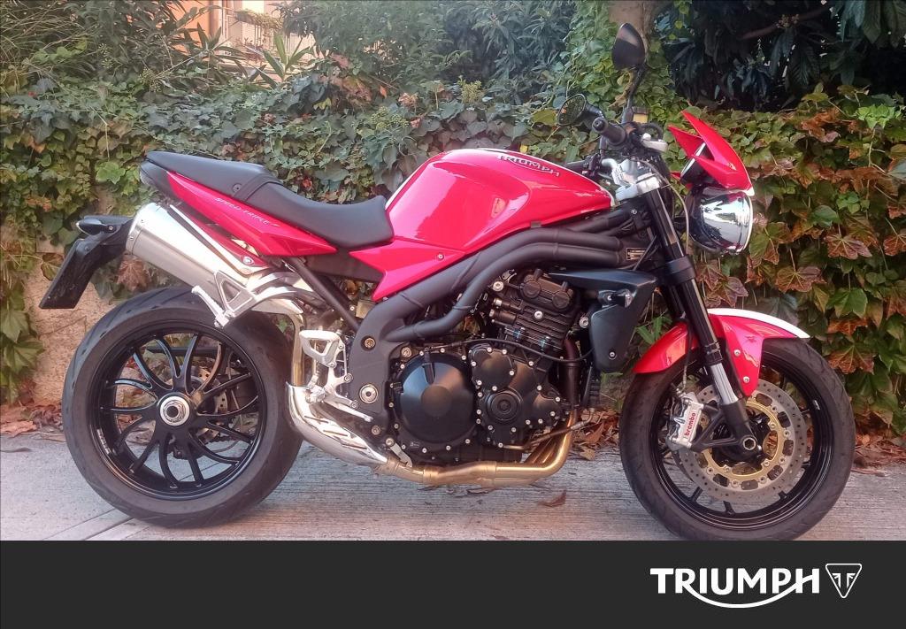 TRIUMPH Speed Triple 1050 