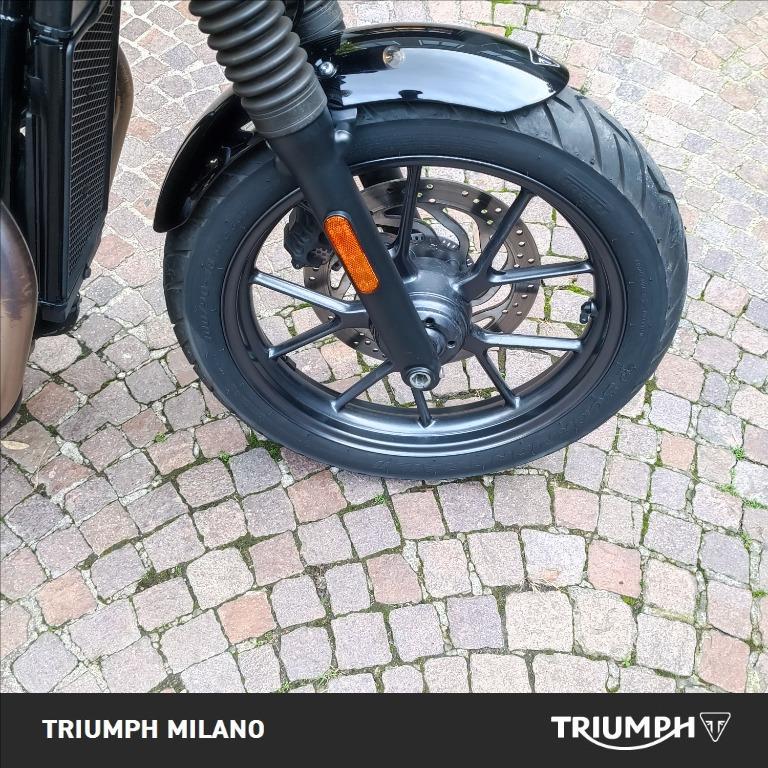 TRIUMPH Street Twin 900 