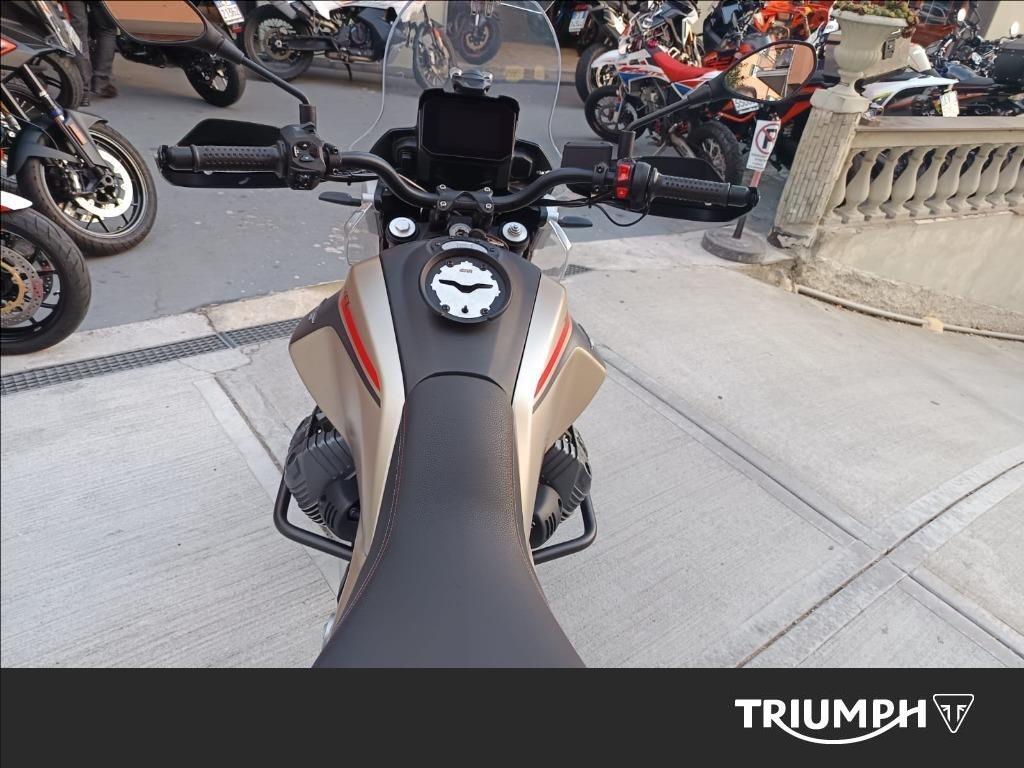 MOTO GUZZI V85 TT Travel Abs #3