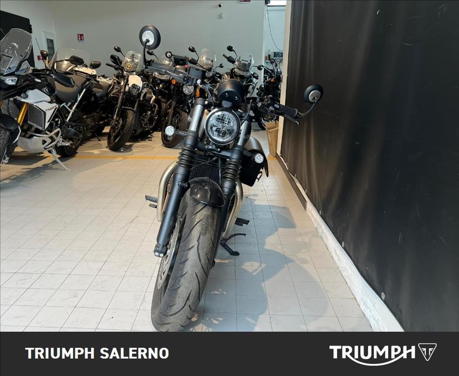 TRIUMPH Bonneville 1200 Bobber E5