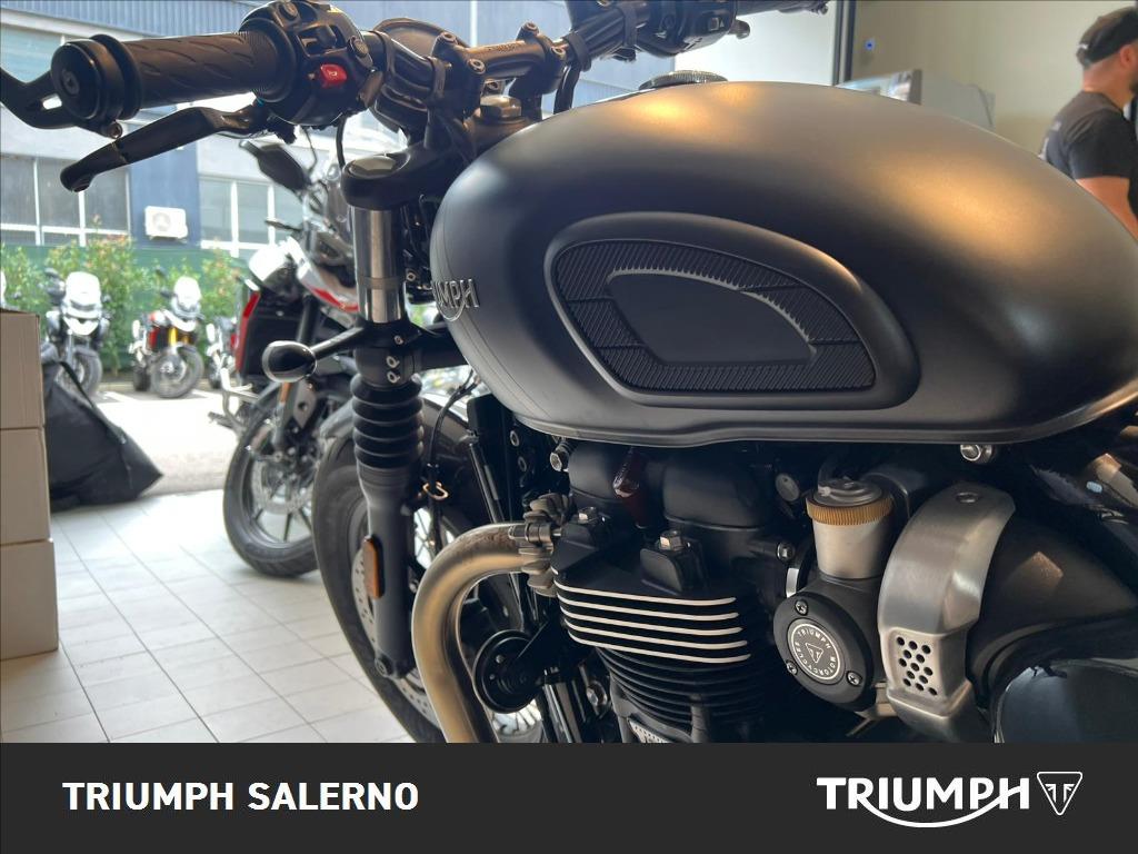 TRIUMPH Bonneville 1200 Bobber E5