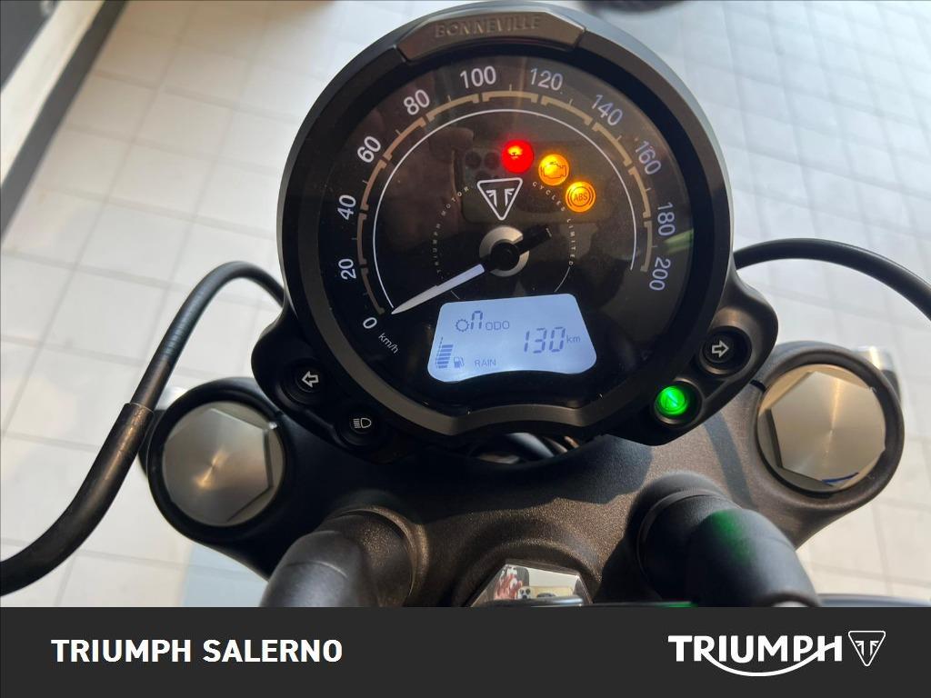 TRIUMPH Bonneville 1200 Bobber E5