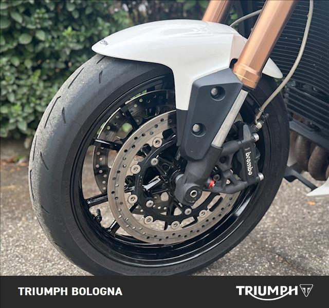 TRIUMPH Speed Triple 1050 