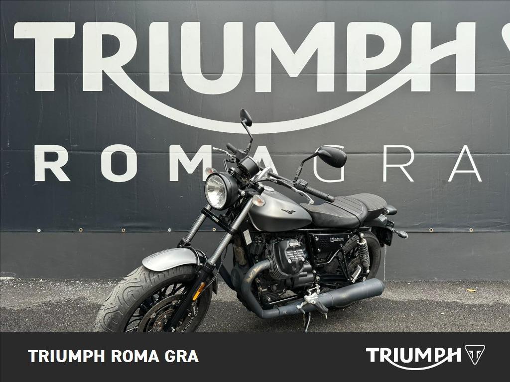 MOTO GUZZI V9 850 Bobber