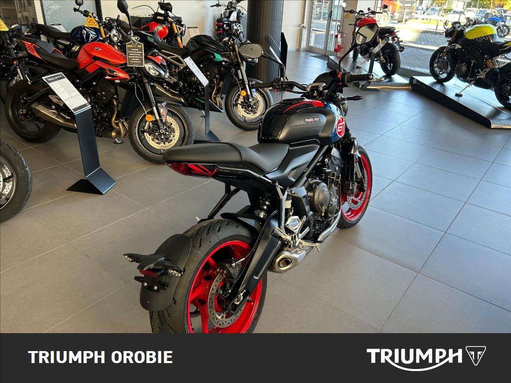 TRIUMPH Trident 660 Triple Tribute Abs