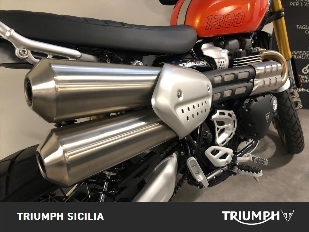 TRIUMPH Scrambler 1200 XE Baja Orange/Phantom Black Abs