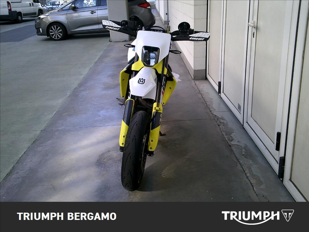 HUSQVARNA Supermoto 701 4T  #4