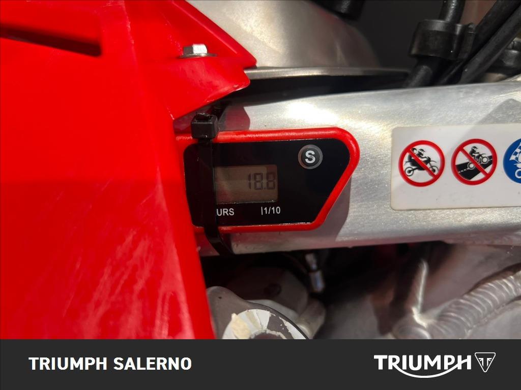 HONDA CRF 250 R Cross  #8