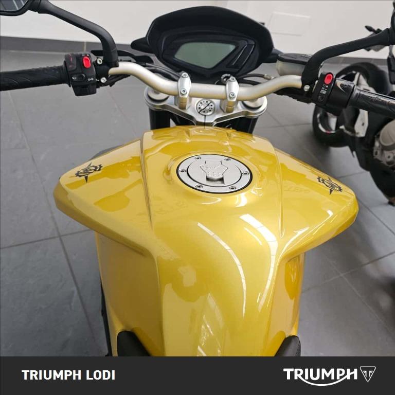 MV AGUSTA Brutale 675 