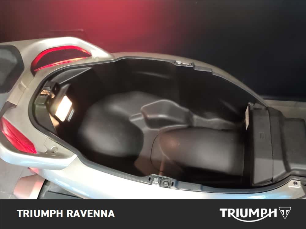 PIAGGIO Beverly 300 hpe S Abs-asr