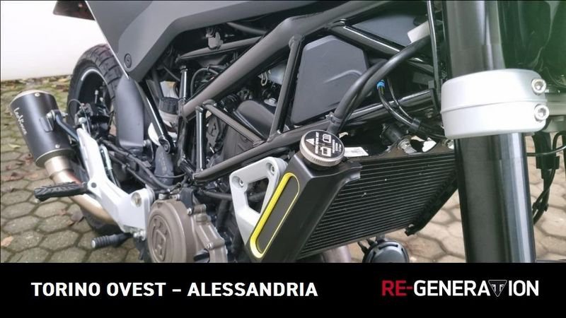 HUSQVARNA Svartpilen 401 4T #7