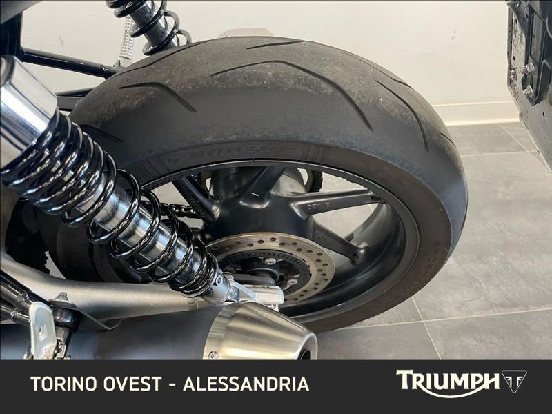 TRIUMPH Speed Twin 1200 Abs #8