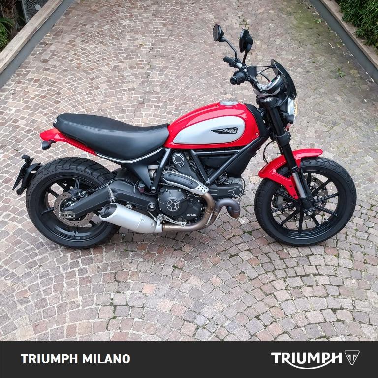 DUCATI Scrambler 800 Icon Red
